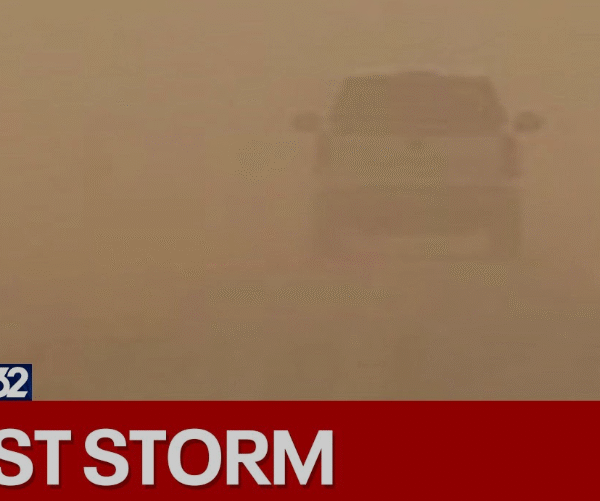 “Dust Storm Warning Shocks Illinois: Chicago Engulfed in…